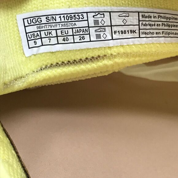 UGG Slip on Sneakers Women’s Size 9 Yellow Sammy Breeze sneakers 1109533 - Picture 13 of 13